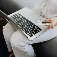 Jak wyjść z pętli chwilówek i odzyskać kontrolę nad finansami