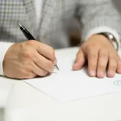 Jak skutecznie usunąć hipotekę z księgi wieczystej – krok po kroku i koszty