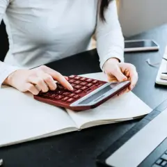Odsetki jak dla zaległości podatkowych – jak uniknąć wysokich kosztów?