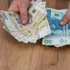 Kto bierze chwilówki i dlaczego warto znać te grupy osób?
