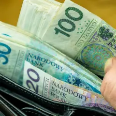 Jak komornik nalicza odsetki? Zasady, limity i jak uniknąć nadpłat