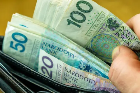 Jak komornik nalicza odsetki? Zasady, limity i jak uniknąć nadpłat