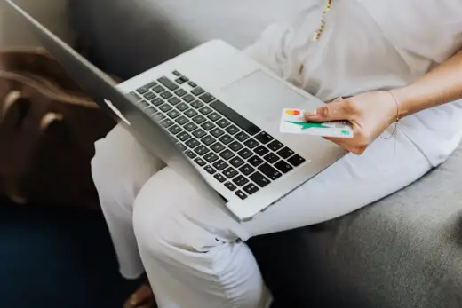 Jak wyjść z pętli chwilówek i odzyskać kontrolę nad finansami